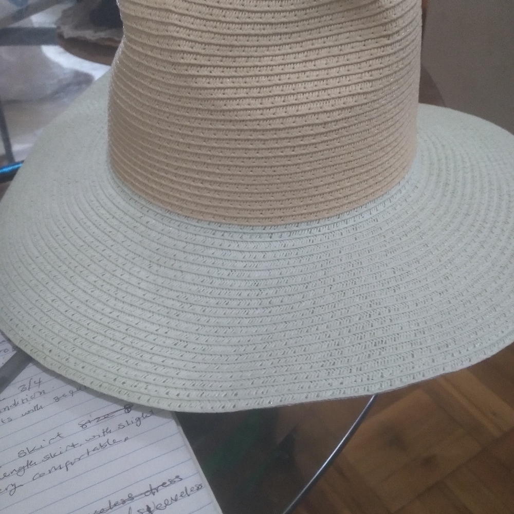 hat - Picture 2 of 6